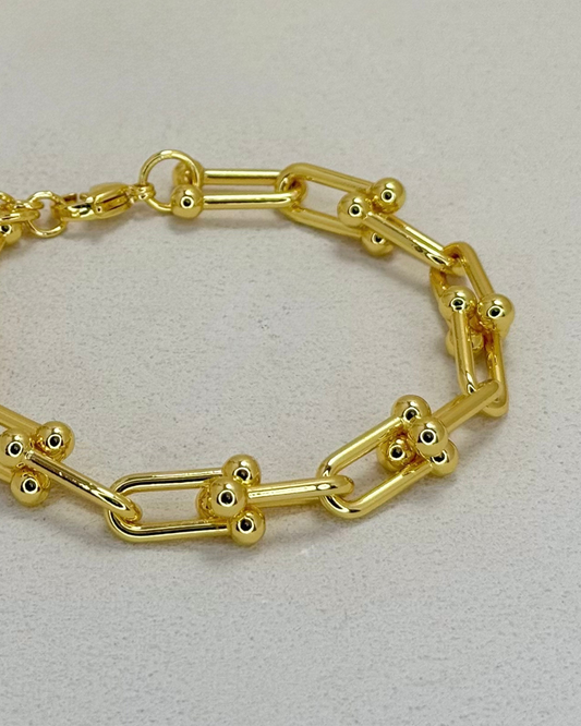 U-shaped Chunky Bracelet