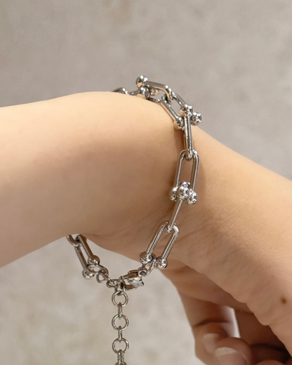 U-shaped Chunky Bracelet