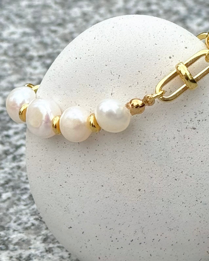 Modern Pearl Bracelet