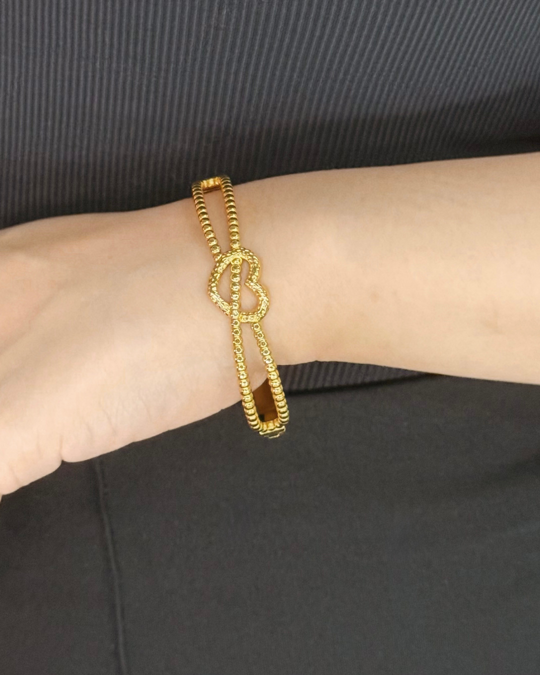Heart Knot Bangle