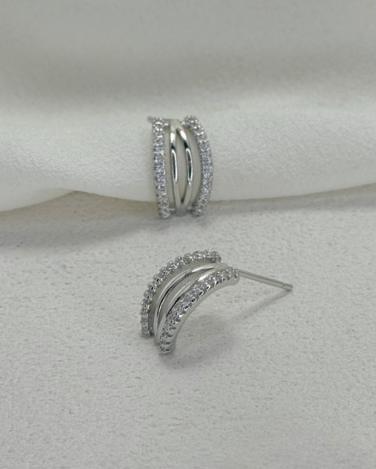 四圈鑲石爪型耳環