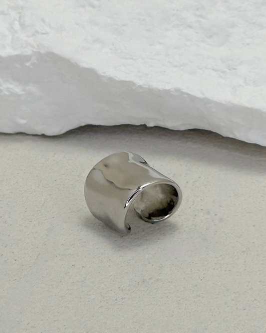 Chunky Tube Ear Cuff