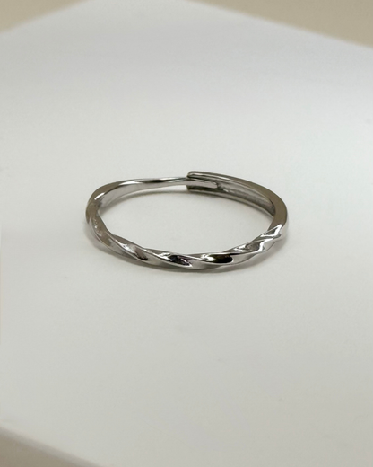 扭紋素圈開口戒指